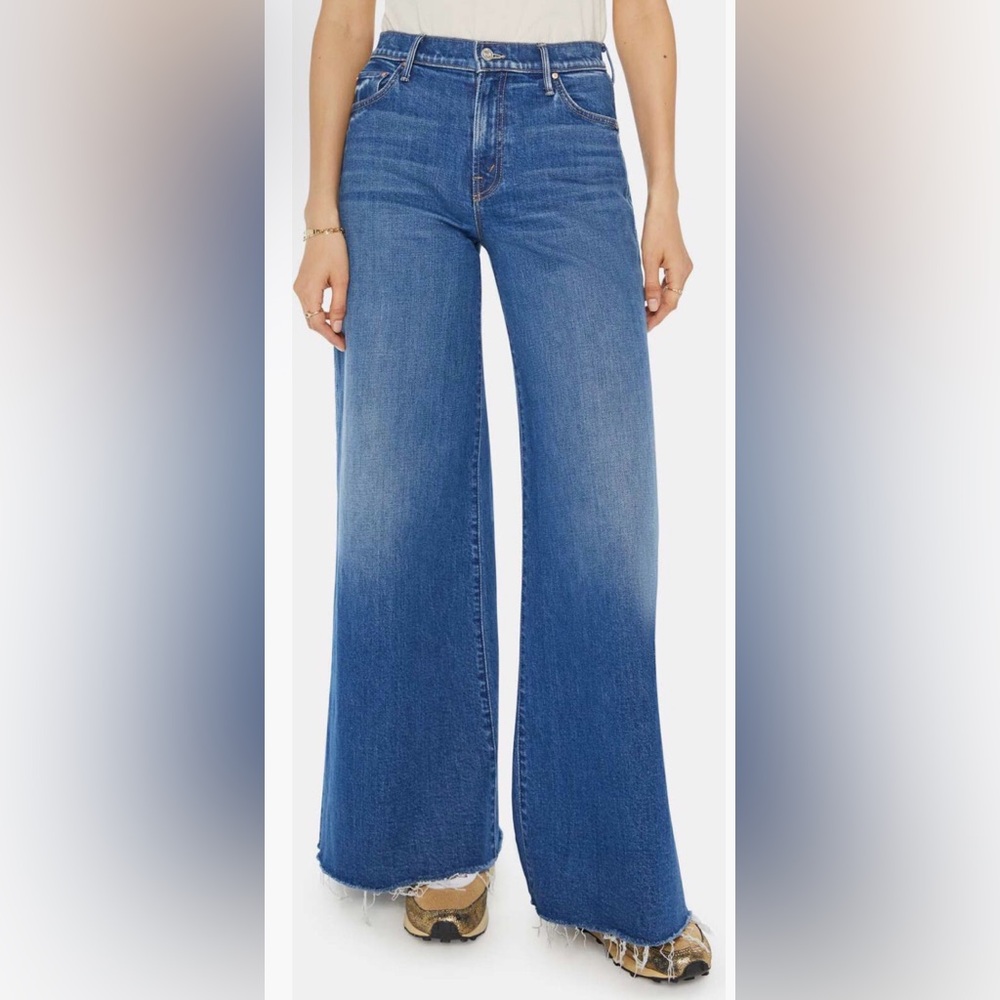 MOTHER The Swisher Sneak Fray Jeans - 27 - Picture 4 of 11